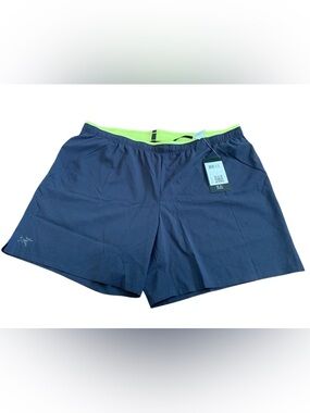 Men's ARC’TERYX Norman 7” Black Sapphire  Shorts Navy with Lime Waistband NWT